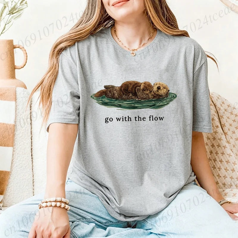 Go with The Flow Shirt,Cute Otter Print Women's T-Shirts,Sea Otter Lover Gift,Vintage Nature Graphic T-shirt,Ocean Life Tees